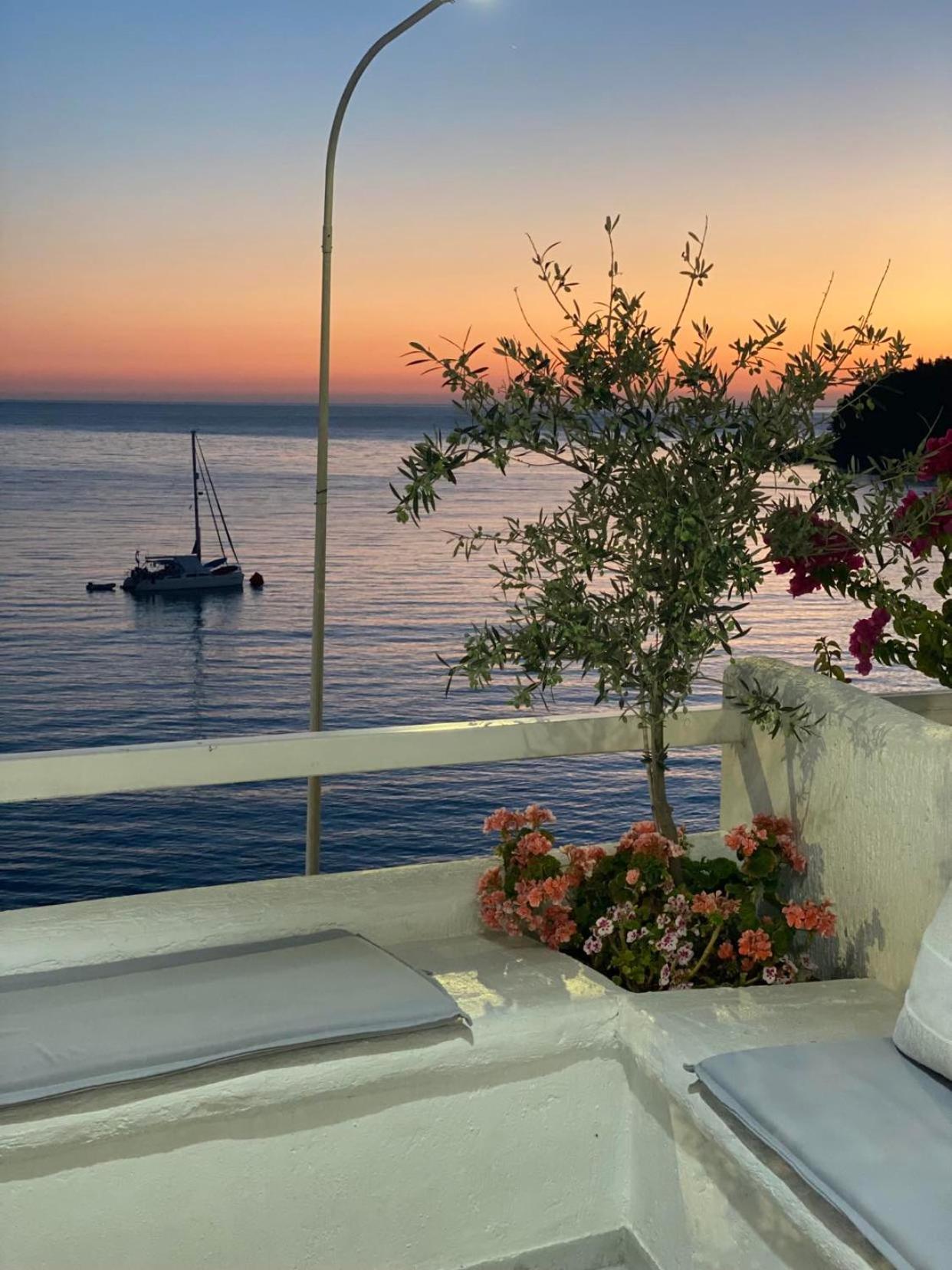 Hotel Geo & Art Boutique Himare