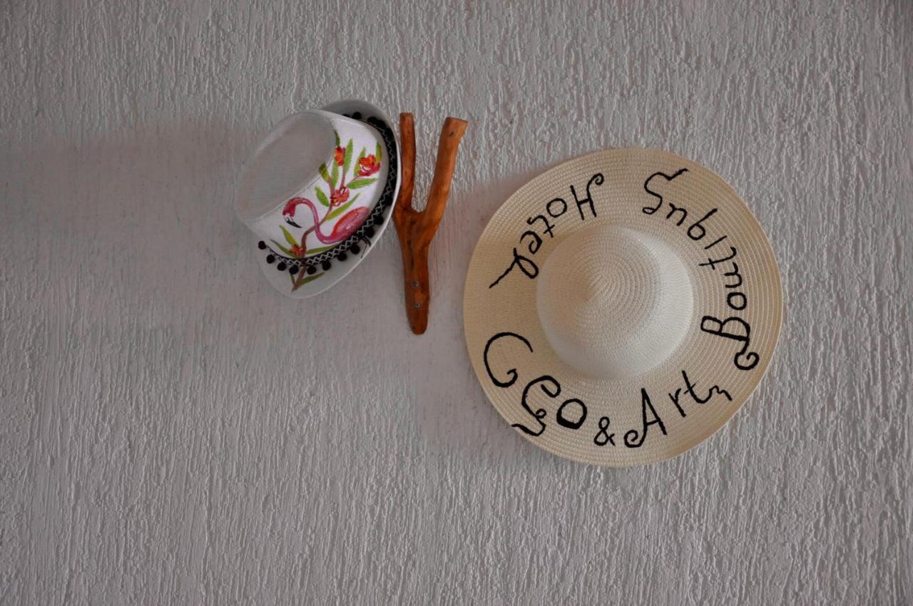 Geo & Art Boutique Himare